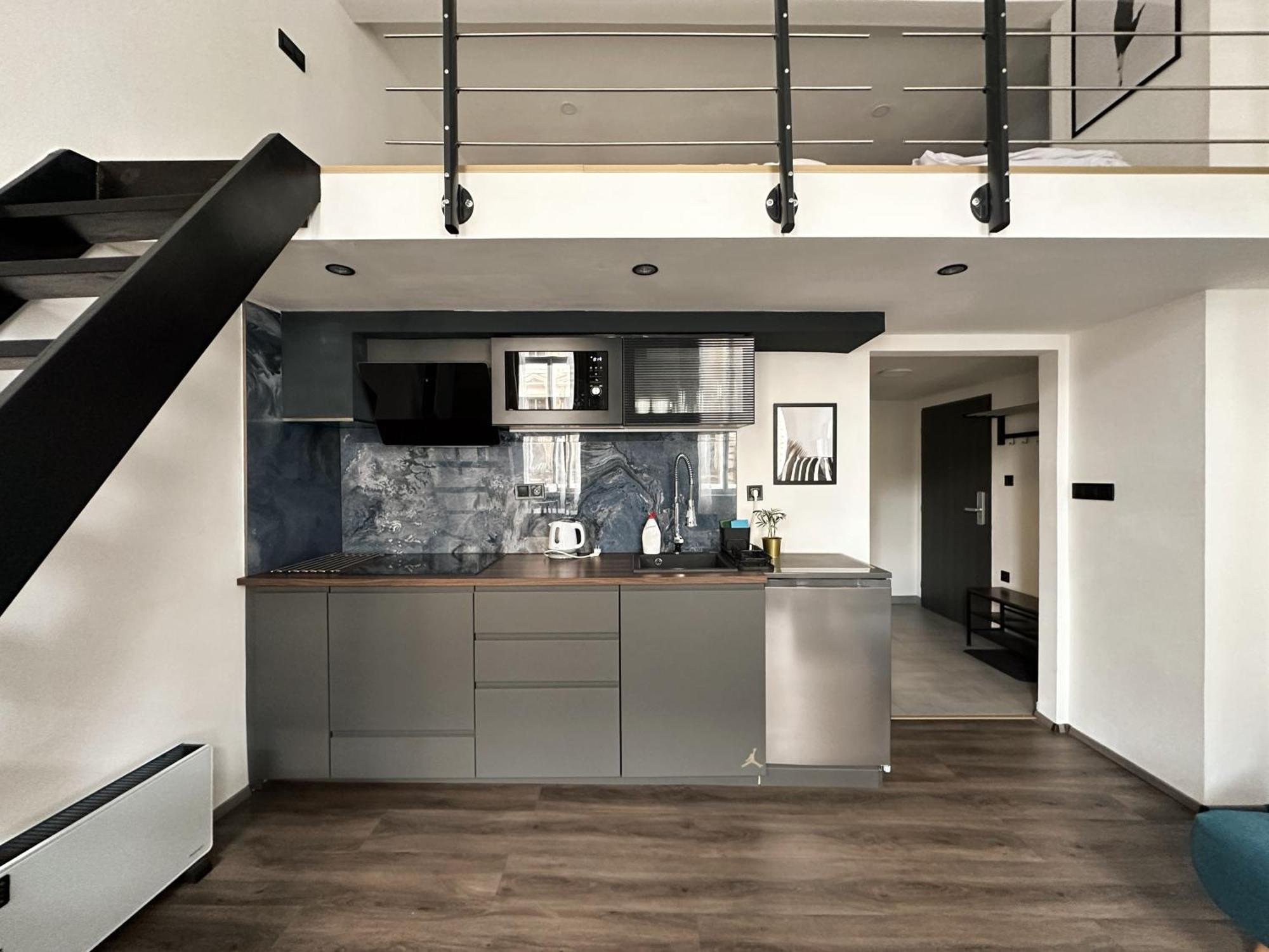 Contemporary Jindrisska Apartment Прага Экстерьер фото
